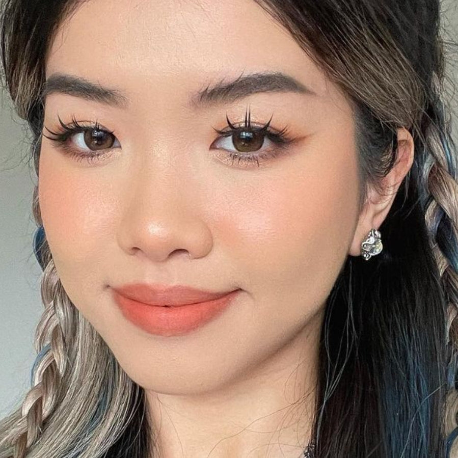 ارتقِ بمستوى مكياجك مع الرموش الصناعية